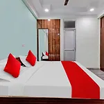 Hotel O Diamond Inns