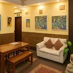 Luxury Aol Suite