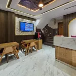 Delhi Delight Premium