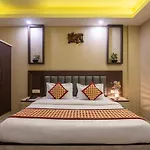 Hotel Mahajan International