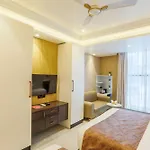 Hotel Silky View Near Delhi Airport