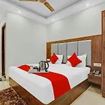 Hotel O Tez Plaza
