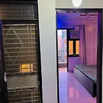 Private Apartment In New Delhi