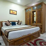 Hotel Prem Dulexe\' 200 M From New Delhi Railway Station