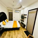 Hotel Red Stone Inn Walkable From New Delhi Railway Station