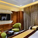 Hotel Grand Plaza In City Centre - At New Delhi Railway Station