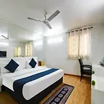 Hotel Sweet Home Lodge - 2 Min From New Delhi Railway Station