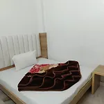 Hotel Leo