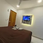 Fabhotel Blu Lagoon Inn