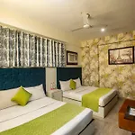 Hotel Park Suites At Airport
