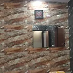 Aggarwal Independent Studio Apartments With Private Washroom And Private Kitchen With All Utensils, Fridge, Wifi With Smart Tv, Work Desk, Fully Ac As Like Your Own Sweet Home