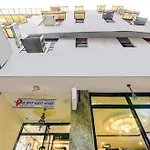 Hotel Spot House - Walking The Rk Ashram Metro Station