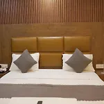 Hotel The Best Delhi International Airport