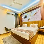 Hotel Rosewood Suites Near Delhi Airport
