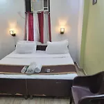 Stay Residency - Green Park Metro Station Gate No - 1