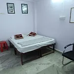 Frazyone Hostel