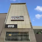 Oyo 81208 Hotel Terrene Empire