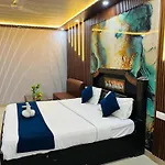Hotel Happy Palace Opposite Saket Metro
