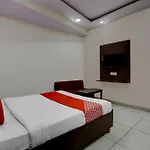 Hotel O The Paradise Inn