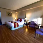 Hotel Glory Villa Near Delhi International Airport