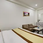 Hotel S B Inn Near New Delhi Railway Station Paharganj