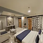 Hotel Oppera Delhi Airport