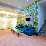 Airport Hotel Square Plaza