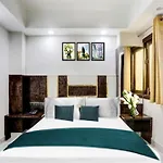Swastik Place 2 Min Walk From New Delhi Railway Station