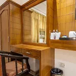 Hotel Garden View Karol Bagh