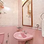 Oyo Rooms Lajpat Nagar