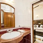 Oyo Rooms Lajpat Nagar
