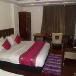 Hotel Cabana @ Pahar Ganj