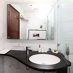 Oyo Premium Pitampura