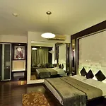 Shreyans Inn