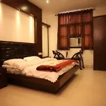 Hotel Pahwa International