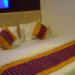 Hotel Shell Deluxe