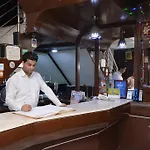 Hotel Yatri International