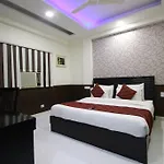 Hotel Hill Palace -Near Karol Bagh Metro Station