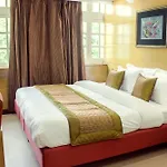 Fabhotel Daffodils Inn Connaught Place