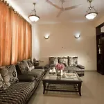 Oyo Rooms Hazrat Nizamuddin Railway Station 2