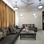 Oyo Rooms Hazrat Nizamuddin Railway Station 2