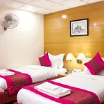 Fabhotel Daffodils Inn Connaught Place
