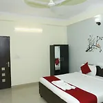 Hotel O Pearl Residency
