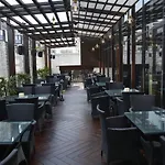 Inde Hotel Chattarpur