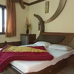 Hotel Cottage Crown Plaza