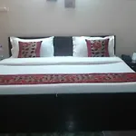 Pamposh Guest House Gk II Market
