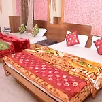 Hotel Sriswal View