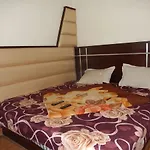 White House Tourist Lodge