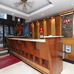 Oyo 10848 Hotel Geeson