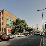 Oyo 5270 Sam Hotel